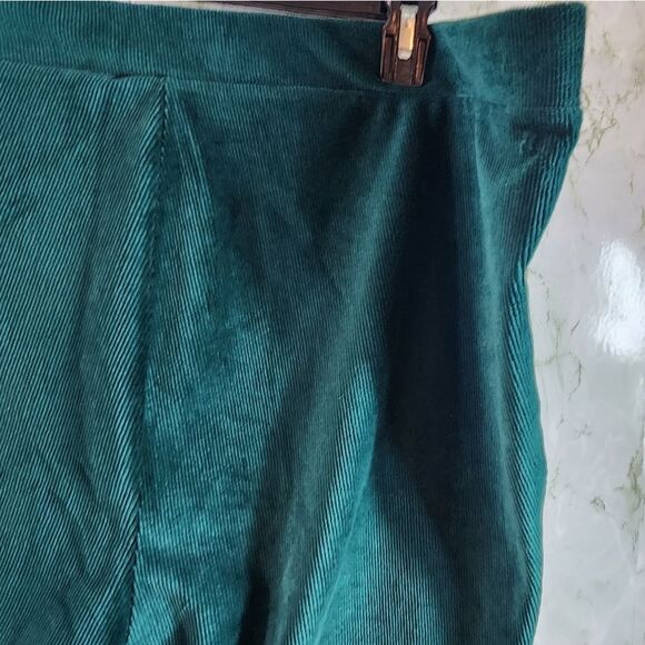 LuLaRoe Soft Green Ribbed Leggings - Picture 9 of 14